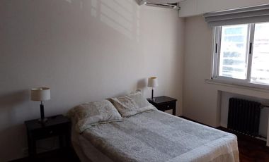 Casa en venta - 3 dormitorios 3 baños  - 400mts2 - Adrogue