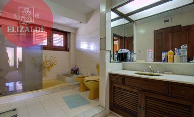 Av. Libertador y Gandolfo - Casa en Venta - Punta Chica