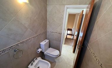 Departamento en venta - 2 dormitorios baño toilette - patio - 80mts2 - Pinamar