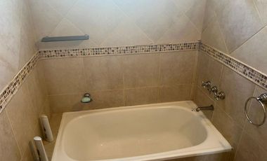 Departamento en venta - 2 dormitorios baño toilette - patio - 80mts2 - Pinamar