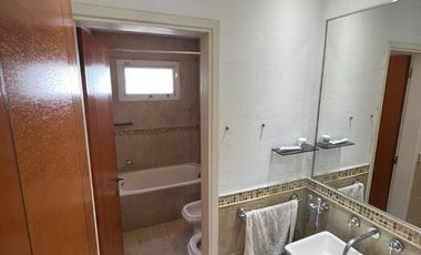 Departamento en venta - 2 dormitorios baño toilette - patio - 80mts2 - Pinamar