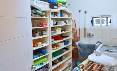 Casa en venta - 4 dormitorios 2 baños 1 toilette - 1600mts2- General Rodriguez