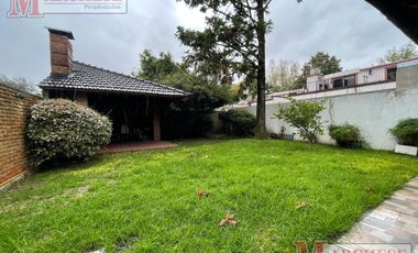 Casa 5 ambientes en venta y en alquiler para uso comercial en Ituzaingo Norte