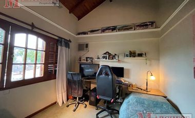 Casa 5 ambientes en venta y en alquiler para uso comercial en Ituzaingo Norte