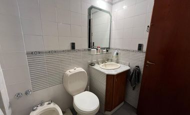 Casa 5 ambientes en venta y en alquiler para uso comercial en Ituzaingo Norte