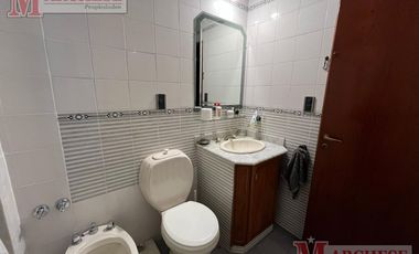 Casa 5 ambientes en venta y en alquiler para uso comercial en Ituzaingo Norte