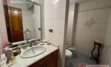 Casa 5 ambientes en venta y en alquiler para uso comercial en Ituzaingo Norte