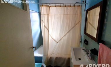 CASA EN VENTA EN TIGRE - A CUADRAS DE RUTA 202