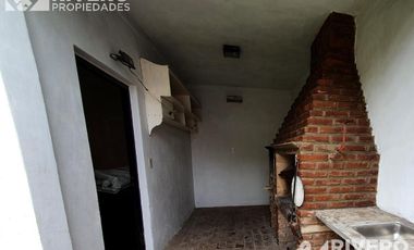 CASA EN VENTA EN TIGRE - A CUADRAS DE RUTA 202