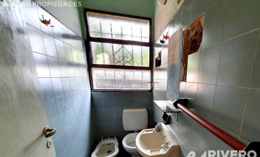 CASA EN VENTA EN TIGRE - A CUADRAS DE RUTA 202