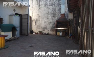 CASA 4 AMB. LOTE PROPIO EN VENTA - JOSE LEON SUAREZ