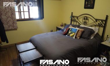 CASA 4 AMB. LOTE PROPIO EN VENTA - JOSE LEON SUAREZ