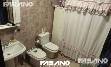 CASA 4 AMB. LOTE PROPIO EN VENTA - JOSE LEON SUAREZ