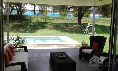 Casa en venta Lomas de la Carolina