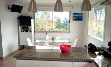 Casa en venta - 3 dormitorios 3 baños - garage - pileta - patio - 265mts2 - Sierra De Los Padres