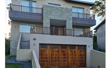 Casa en venta - 3 dormitorios 3 baños - garage - pileta - patio - 265mts2 - Sierra De Los Padres