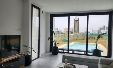 Casa en venta - Barrio Terralagos, Canning