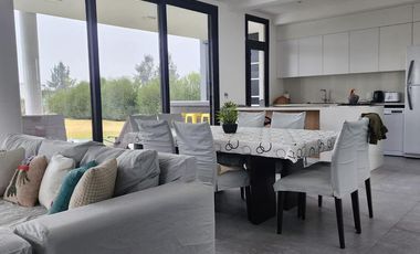 Casa en venta - Barrio Terralagos, Canning