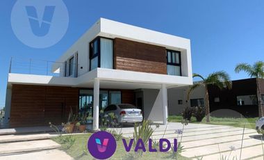 Casa en venta - Barrio Terralagos, Canning