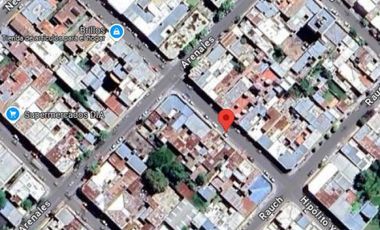 Casa en venta - 3 dormitorios 1 baño - cochera - 433mts2 - Azul