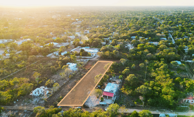 Terreno en esquina en renta en Chablekal a pocos minutos de Yucatán Country Club
