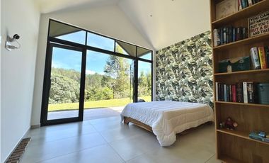 Vendo espectacular Casa Campestre en El Retiro Antioquia