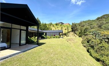 Vendo espectacular Casa Campestre en El Retiro Antioquia