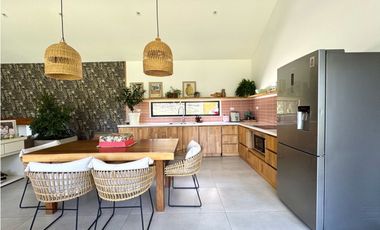 Vendo espectacular Casa Campestre en El Retiro Antioquia