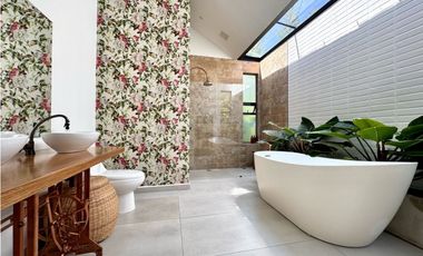 Vendo espectacular Casa Campestre en El Retiro Antioquia