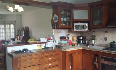 Casa - Luis Guillon