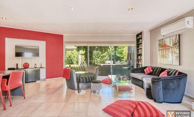 Casa venta - 2 dormitorios 3 baños - Cochera - Pileta - 230mts2 - City Bell, La Plata