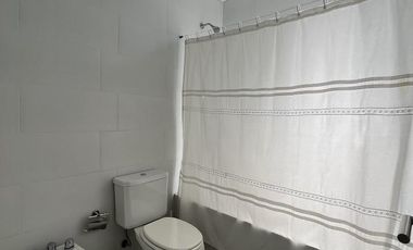 Casa en Venta Barrio Ecuestre - fondo a la laguna