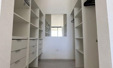 Casa en Venta Barrio Ecuestre - fondo a la laguna