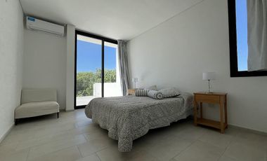 Casa en Venta Barrio Ecuestre - fondo a la laguna
