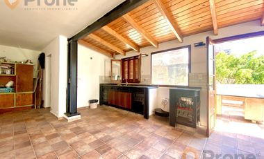 Casa de 3 dormitorios. Quincho. Terraza exclusiva. Barrio Abasto