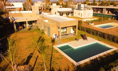 Casa - Puerto Roldán