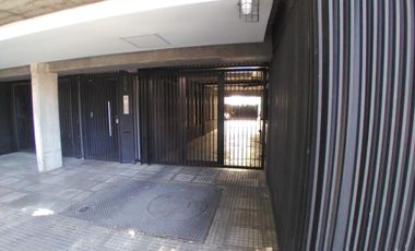 Cochera en PB en venta con porton automatico Seguridad- Palermo