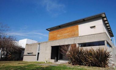 Venta Casa a La Laguna en Santa Clara Villanueva Tigre
