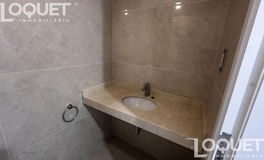 Local en  planta baja sobra Bv Galvez