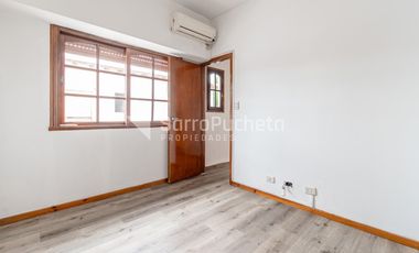 Venta dúplex 3 ambientes con patio y cochera en Ramos Mejia.