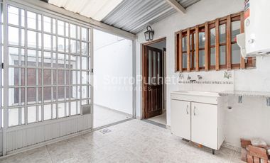 Venta dúplex 3 ambientes con patio y cochera en Ramos Mejia.