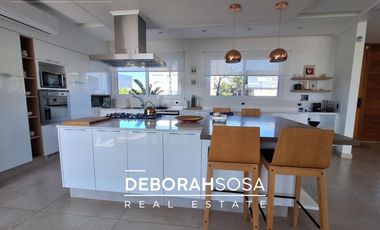 Casa en  Venta en El Canton-a la laguna-zona norte-escobar-el canton -
