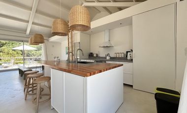 Casa en Venta - Barrio Residencial II Lote 59 de Costa Esmeralda - Escondida y privacidad