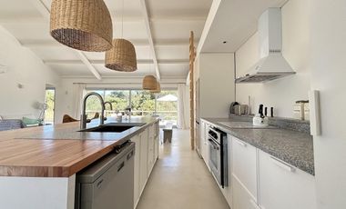 Casa en Venta - Barrio Residencial II Lote 59 de Costa Esmeralda - Escondida y privacidad
