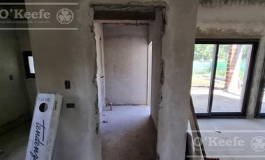 Casa en venta de  5 ambientes a estrenar  en barrio cerrado La Reserva de Hudson, Berazategui