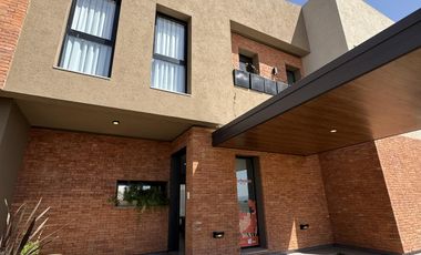 Casa en VENTA en Verbenas Housing Manantiales II