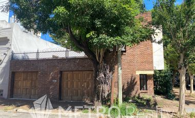Casa en Venta 4 ambientes en Quilmes Centro