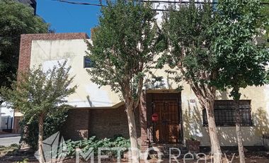 Casa en Venta 4 ambientes en Quilmes Centro