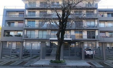 Venta Departamento Monte Grande en Robertson al 400