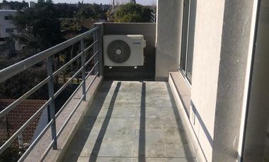 Venta Departamento Monte Grande en Robertson al 400
